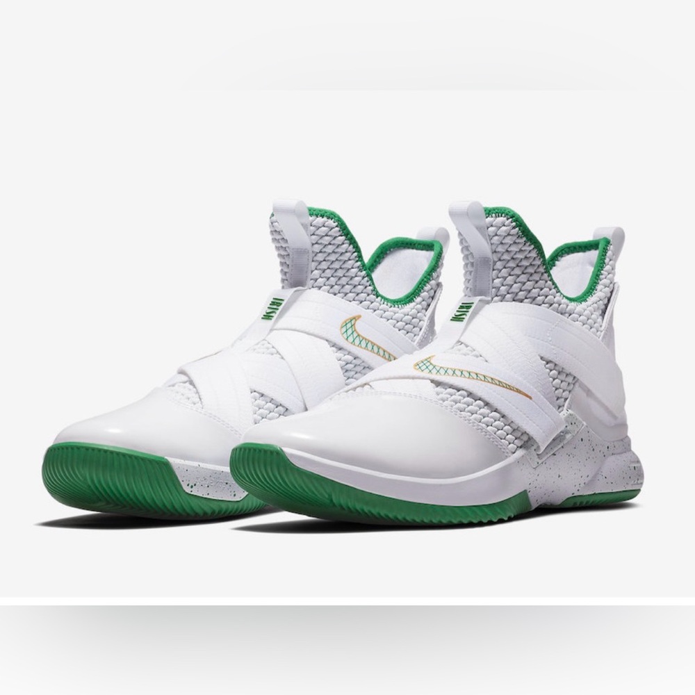 EUC! Men's Nike LeBron Soldier 12 SVSM - size 8